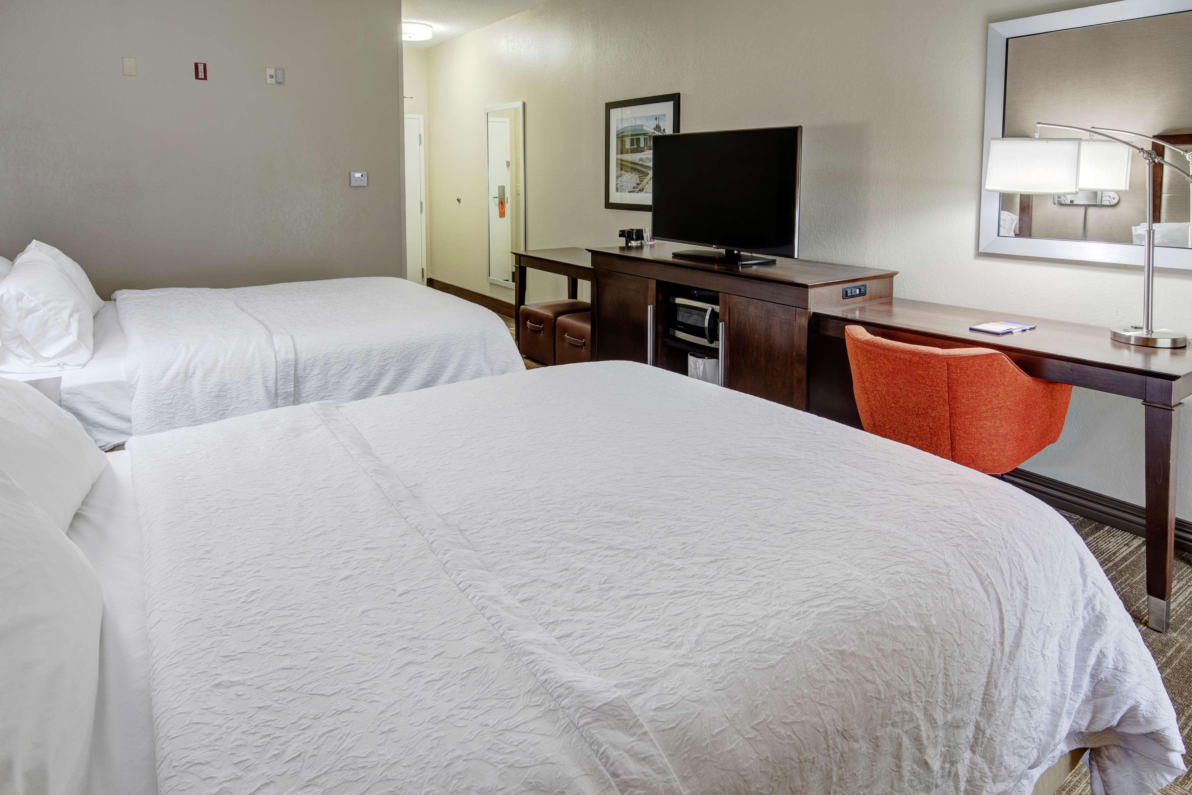 Hampton Inn Corinth Экстерьер фото